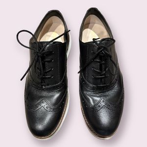 Cole Haan original grand wingtip Oxford style shoes